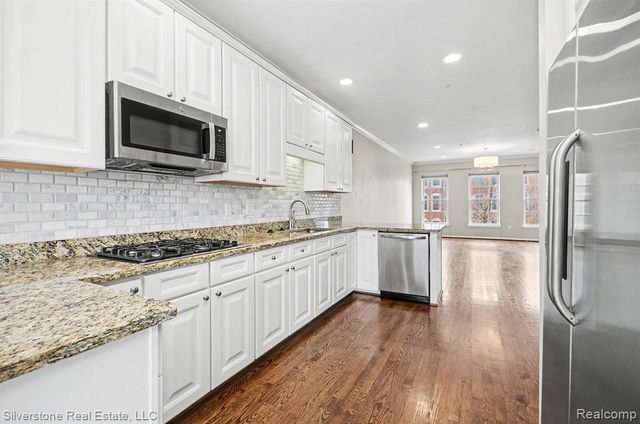 532 Graten Street, Birmingham, MI 48009