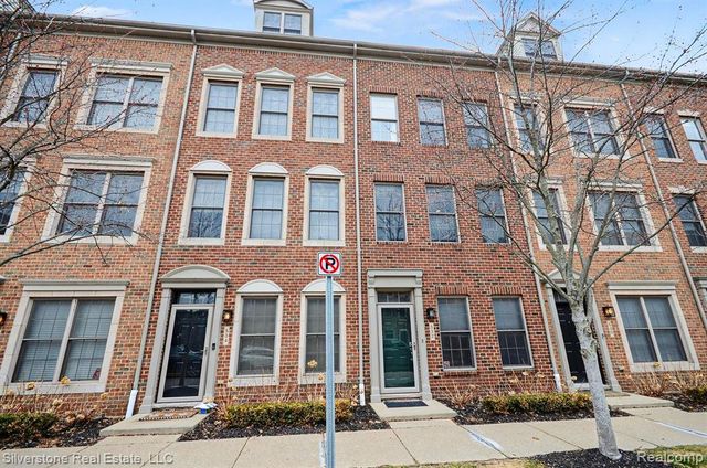 532 Graten Street, Birmingham, MI 48009