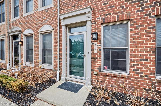 532 Graten Street, Birmingham, MI 48009