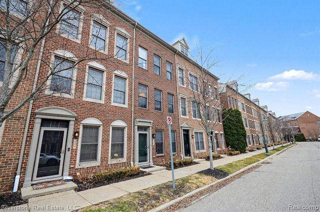 532 Graten Street, Birmingham, MI 48009