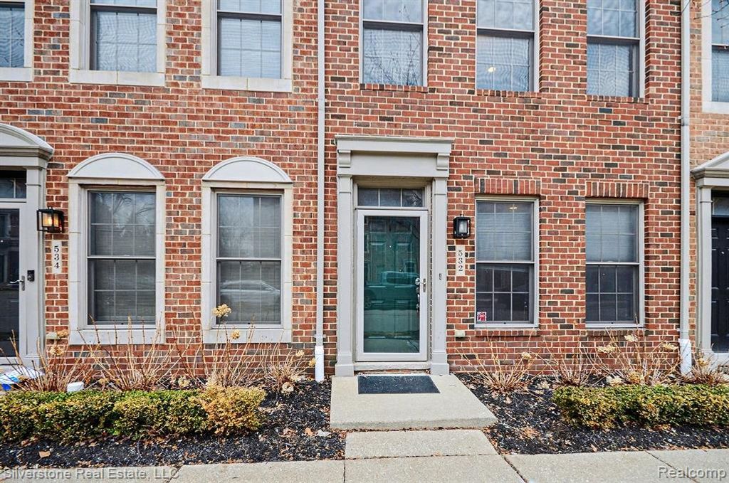 532 Graten Street, Birmingham, MI 48009