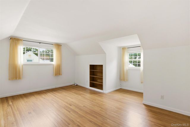 15 Apple Lane, Commack, NY 11725