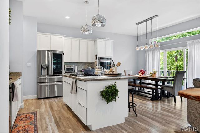 1005 Timber Bluff Drive, Wentzville, MO 63385