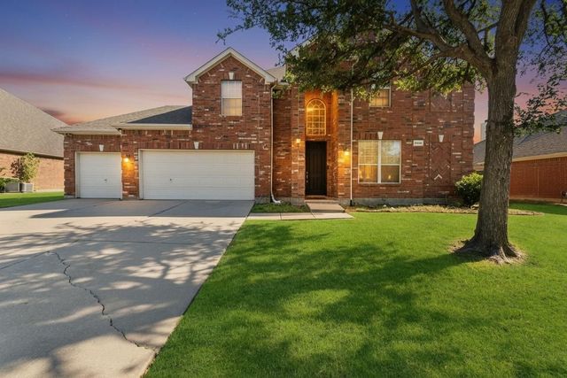 2404 Dawn Mist Drive, Little Elm, TX 75068