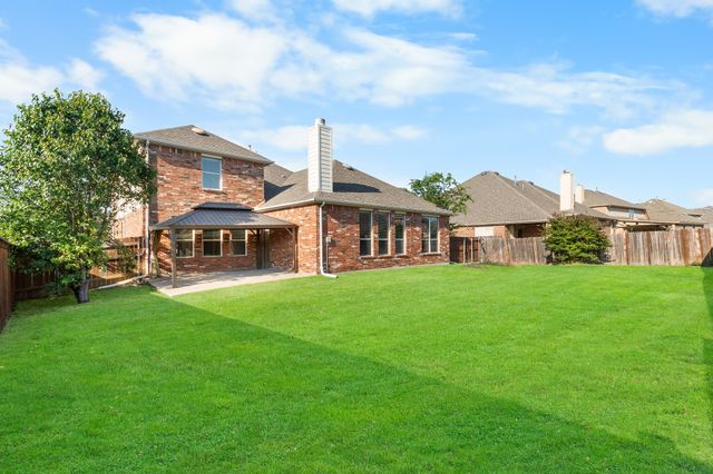 2404 Dawn Mist Drive, Little Elm, TX 75068