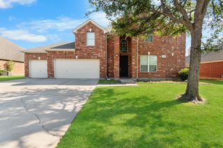 2404 Dawn Mist Drive, Little Elm, TX 75068