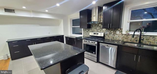 11115 DRAKE DR, Philadelphia, PA 19154