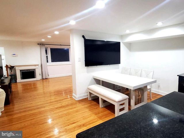 11115 DRAKE DR, Philadelphia, PA 19154