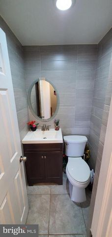 11115 DRAKE DR, Philadelphia, PA 19154