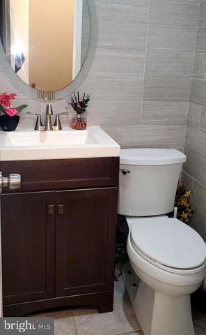 11115 DRAKE DR, Philadelphia, PA 19154