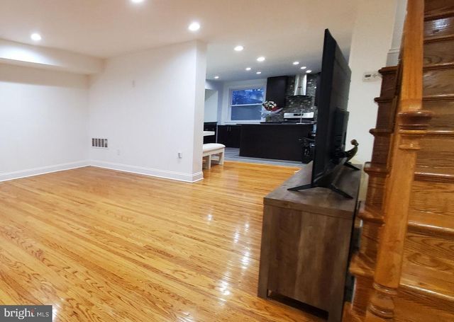 11115 DRAKE DR, Philadelphia, PA 19154