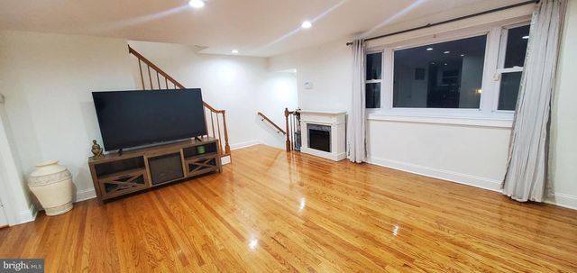 11115 DRAKE DR, Philadelphia, PA 19154