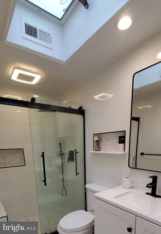 11115 DRAKE DR, Philadelphia, PA 19154