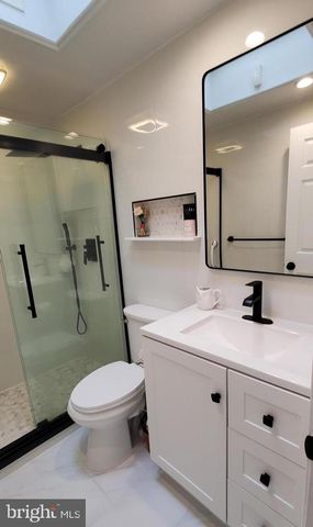 11115 DRAKE DR, Philadelphia, PA 19154