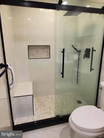 11115 DRAKE DR, Philadelphia, PA 19154