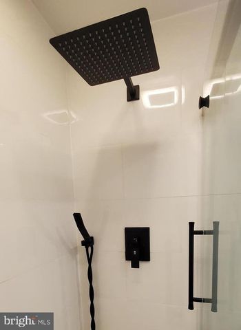 11115 DRAKE DR, Philadelphia, PA 19154