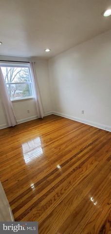 11115 DRAKE DR, Philadelphia, PA 19154