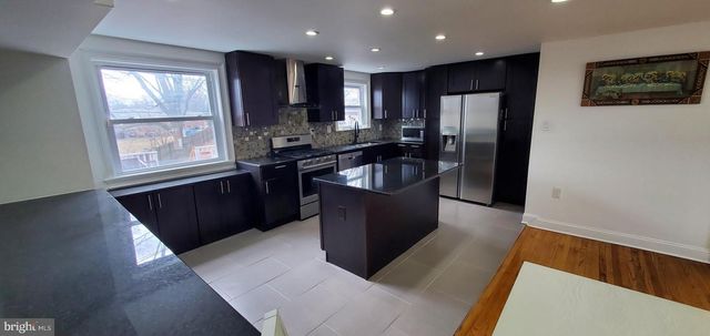 11115 DRAKE DR, Philadelphia, PA 19154