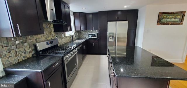 11115 DRAKE DR, Philadelphia, PA 19154