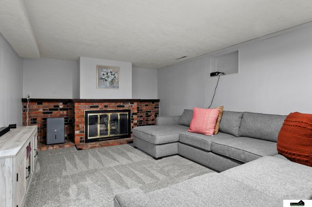 6201 Francis Street, Lincoln, NE 68505