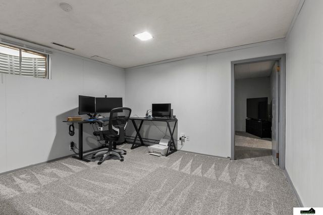 6201 Francis Street, Lincoln, NE 68505
