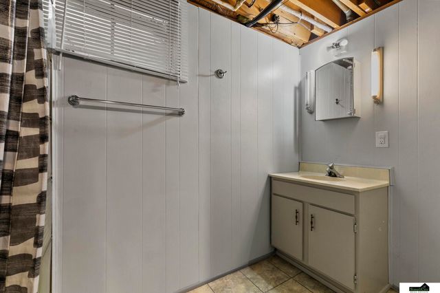6201 Francis Street, Lincoln, NE 68505