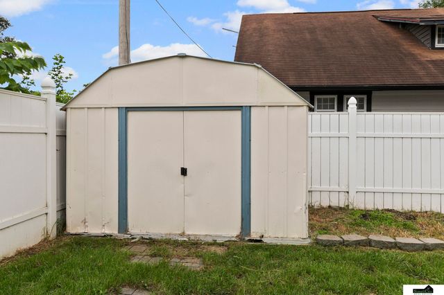 6201 Francis Street, Lincoln, NE 68505