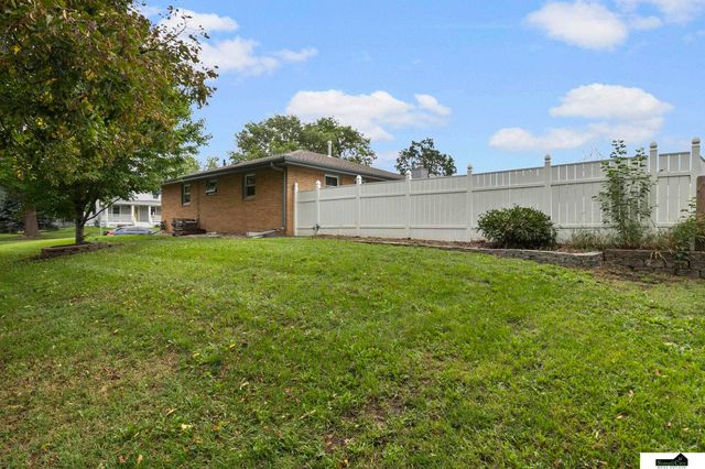 6201 Francis Street, Lincoln, NE 68505