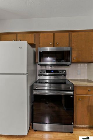 6201 Francis Street, Lincoln, NE 68505