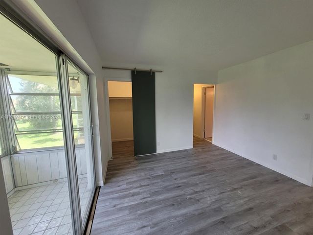 14 Salisbury A 14, West Palm Beach, FL 33417