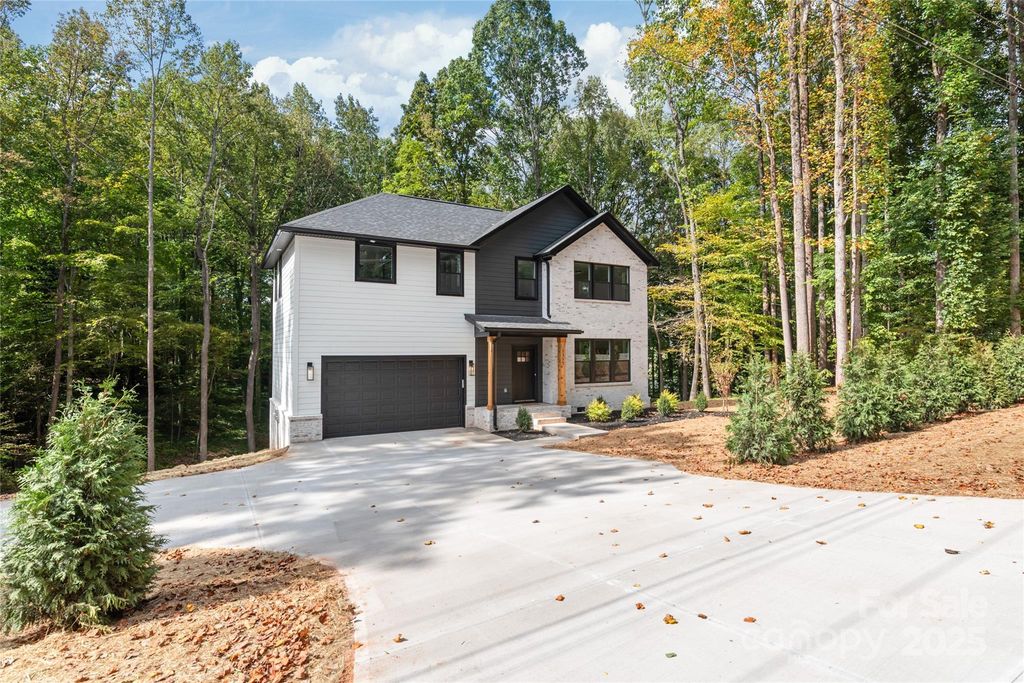 1357 Gaston Day School Road, Gastonia, NC 28056