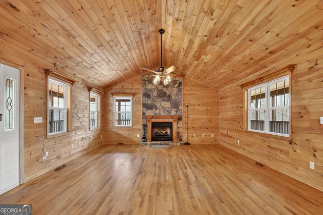 144 Emerald Cove Drive, Ellijay, GA 30540