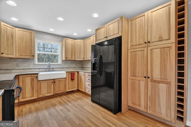 144 Emerald Cove Drive, Ellijay, GA 30540