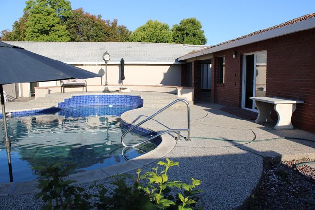 1210 Michelle Ave, Tracy, CA 95376