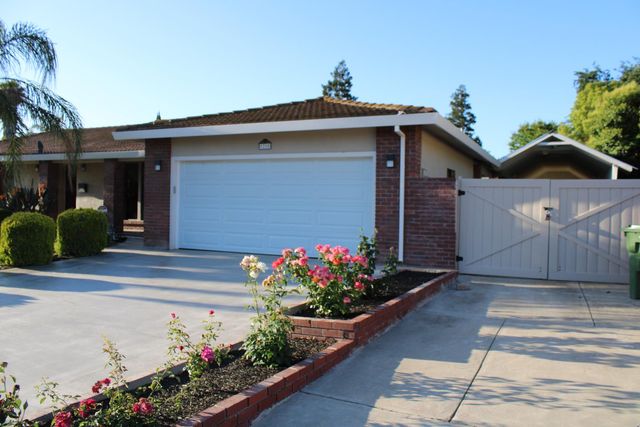 1210 Michelle Ave, Tracy, CA 95376