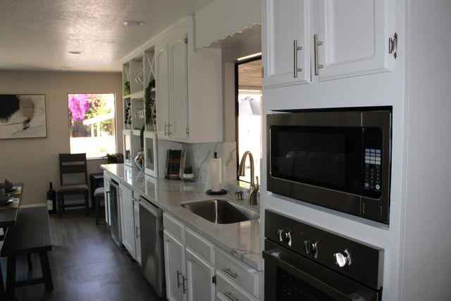 1210 Michelle Ave, Tracy, CA 95376