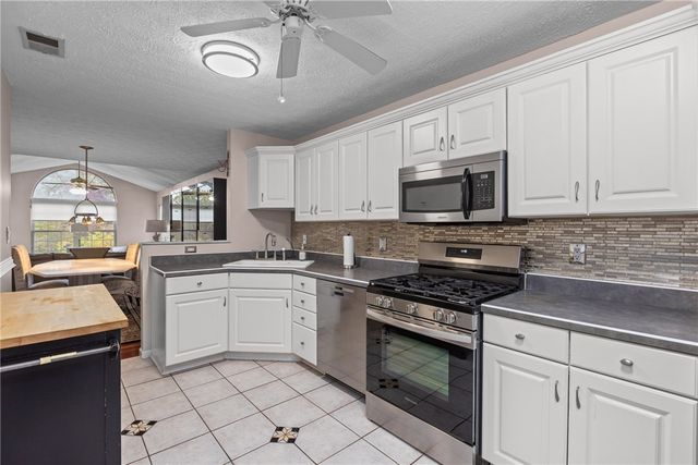 1529 Meerschaum Lane, Kennedy Twp, PA 15108