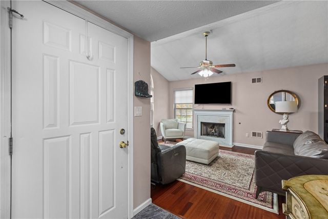 1529 Meerschaum Lane, Kennedy Twp, PA 15108