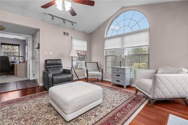 1529 Meerschaum Lane, Kennedy Twp, PA 15108