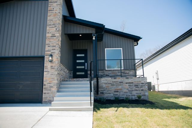 2625 N Prospect Avenue, Springfield, MO 65803