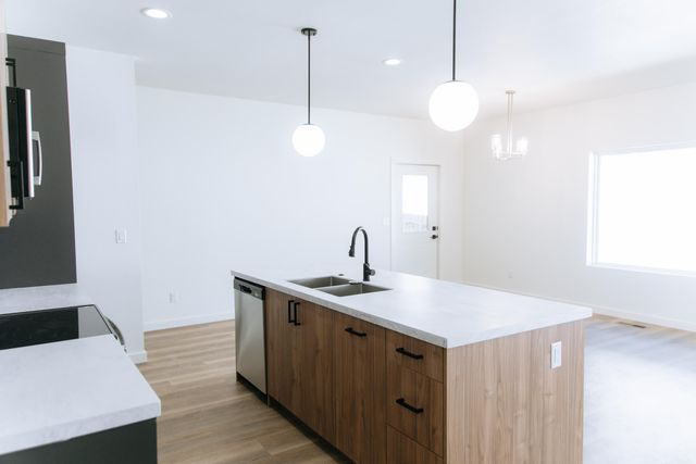 2625 N Prospect Avenue, Springfield, MO 65803