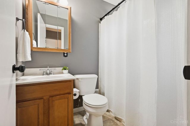 979 Hilliard Drive, Delhi Twp, OH 45238