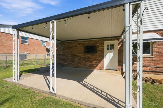 979 Hilliard Drive, Delhi Twp, OH 45238