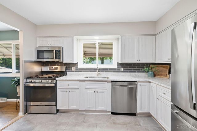 979 Hilliard Drive, Delhi Twp, OH 45238