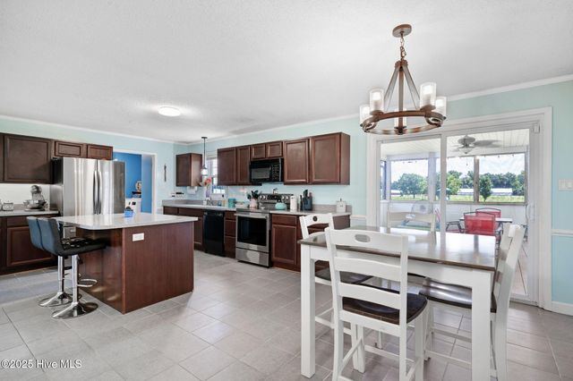 599 Durwood Evans Road, Beulaville, NC 28518