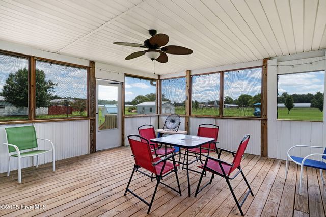 599 Durwood Evans Road, Beulaville, NC 28518