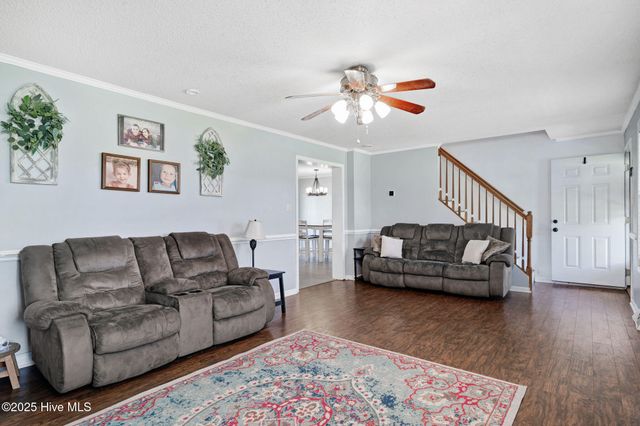 599 Durwood Evans Road, Beulaville, NC 28518