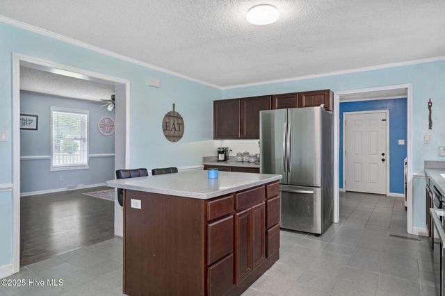 599 Durwood Evans Road, Beulaville, NC 28518