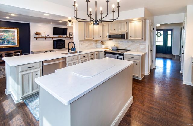 10550 Saint Wendel Road, Evansville, IN 47720