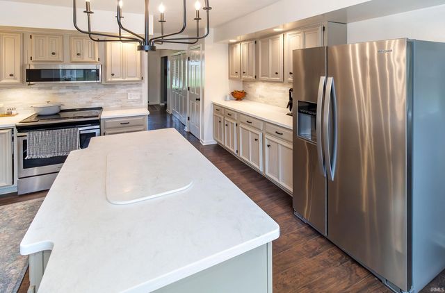 10550 Saint Wendel Road, Evansville, IN 47720